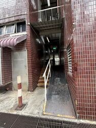 Balestier Warehouse Building (D12), Warehouse #518845831
